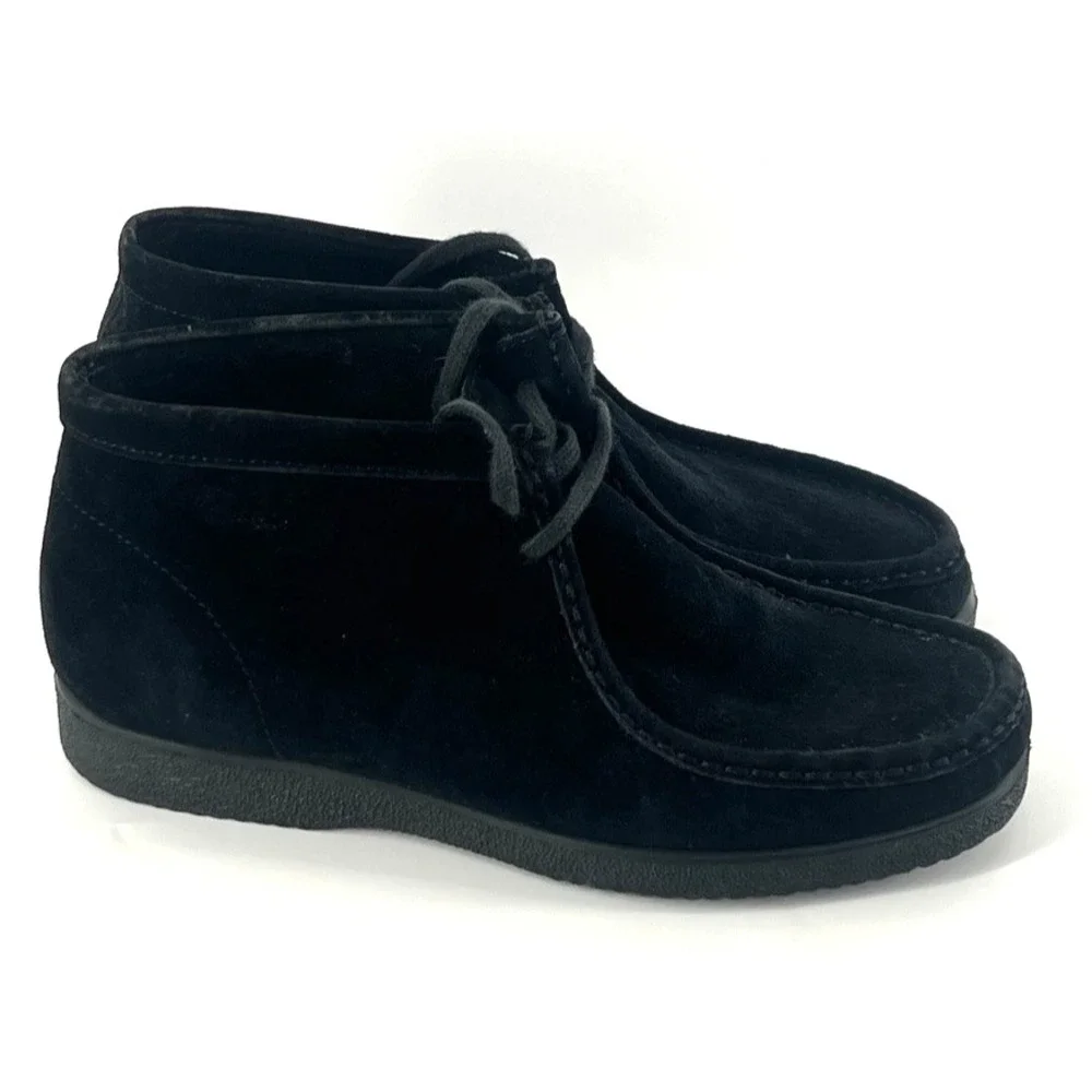 Hush Puppies Chukka Boots Men's US 9 Black Suede Lace Up Leather Grunge Retro